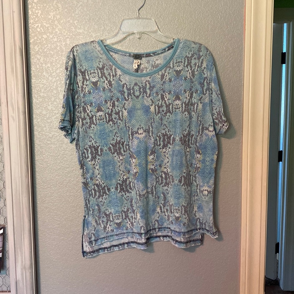 Free people t shirt